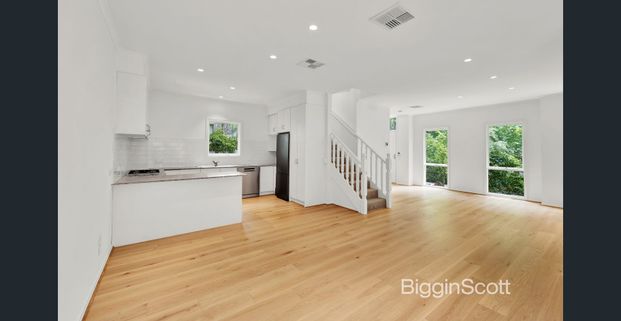 Premium Townhouse Living - Photo 1