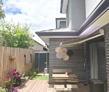 3/44 Porter Road, Heidelberg Heights VIC 3081 - Photo 3