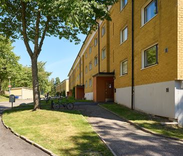 Hyggesvägen, Södertälje - Photo 1