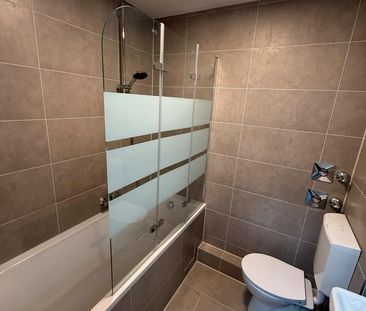 Vollmöbilierte 1 Zimmerwohnung mit Balkon in Rheinau-Süd - Photo 1