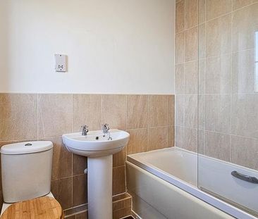 2 bedroom terraced house to rent - Photo 6