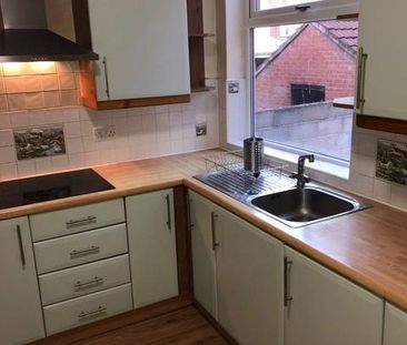 1 bedroom in a house share to rent - Photo 3
