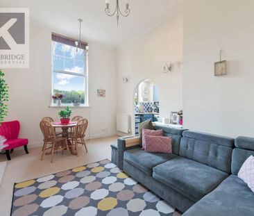 2 bedroom flat to rent - Photo 2