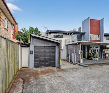 Stylish 1-Bedroom Unit in Prime Clayfield Location - Photo 3