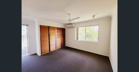 There's Space for All the Family Here - Photo 4