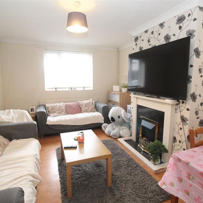 4 bedroom house to rent - Photo 1