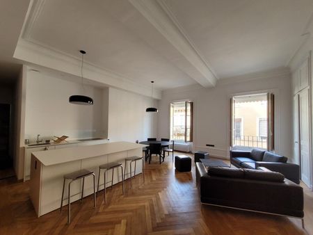 Location Appartement 3 pièces 99m² LYON 2ème - Photo 2