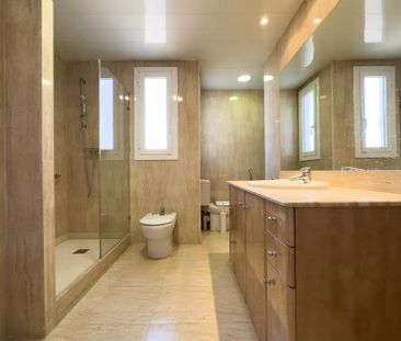 Carrer de Sant Pau, Barcelona, Catalonia 08001 - Photo 6