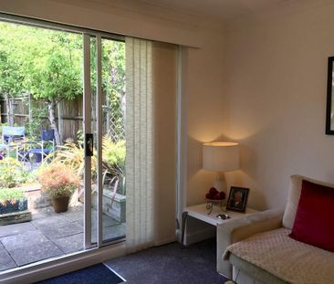 1 bedroom ground floor flat to rent - Photo 2