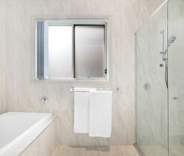 Great Family Home In Ideal Location - Photo 4