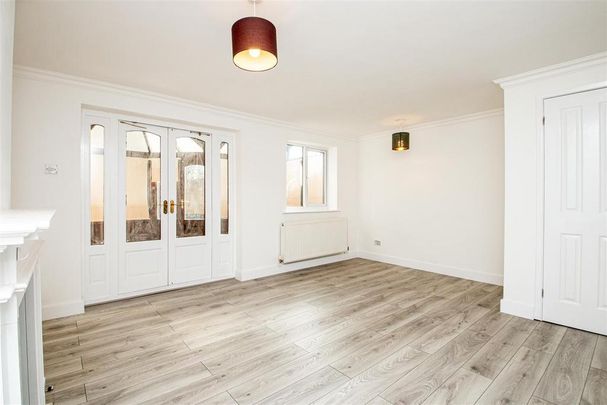 3 bedroom semi-detached house to rent - Photo 1