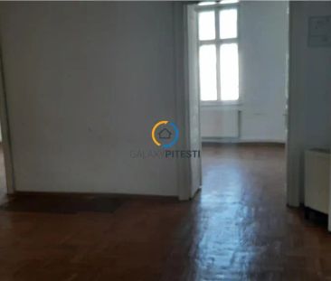 Inchiriere vila sapte camere, pretabila spatiu, cabinet, clinica, scoala, zona Ultracentrala - Fotografie 2