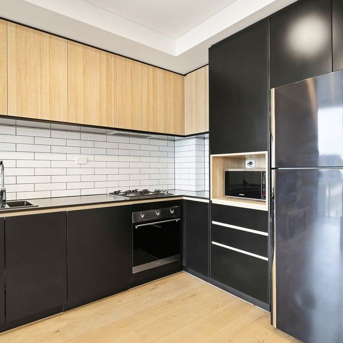 Near New, Luxuriously Designed, Sun Kissed And Oversized, North-East Facing Executive Style One Bedroom Penthouse Oasis In The Heart Of Marrickville - Photo 1