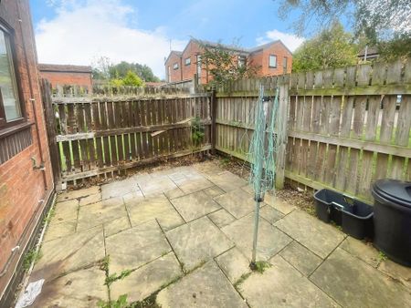 1 bedroom semi-detached house to rent - Photo 4