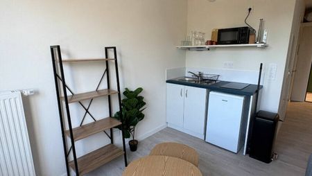 STUDIO - METZ TECHNOPOLE - RESIDENCE DE SERVICES - PROCHE GRANDES ECOLES - Photo 5