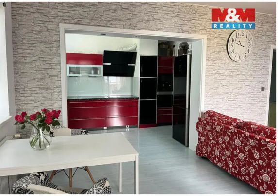 Pronájem bytu 2+1, 88 m - Photo 1