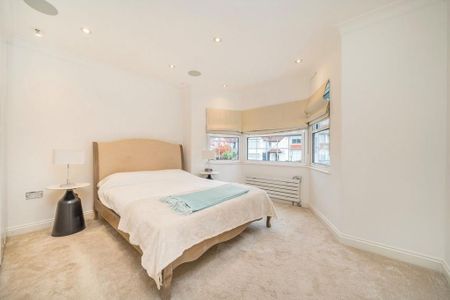 5 bedroom semi-detached house to rent - Photo 2