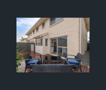1/33-35 Dickinson Street, Charlestown, NSW 2290 - Photo 1