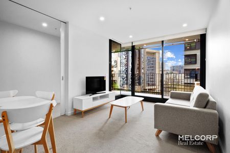SPACIOUS ONE BEDROOM APARTMENT NEXT TO MELBOURNE UNI – FURNISHED - Photo 3