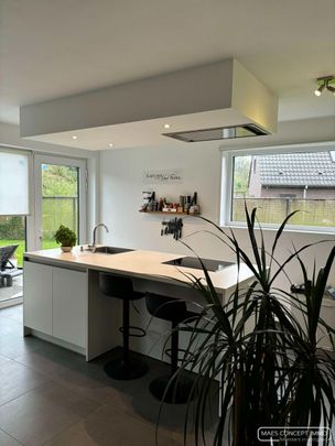 energiezuinig huis te huur met 3 slaapkamers met tuin en garage - Photo 1