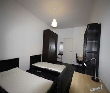 Largo Giovanni Battista Scalabrini, Milan, Lombardy 20146 - Foto 5