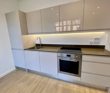 River Court, Woking - 1 bedroomProperty for lettings - Seymours - Photo 1