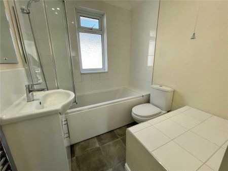 Portland Road, Bournemouth, Dorset, BH9 - Photo 5