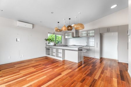 Happy Family Living - Photo 4