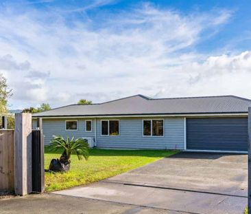 MODERN, SECURE & EASY-CARE LIVING IN MANGAWHAI - Photo 4