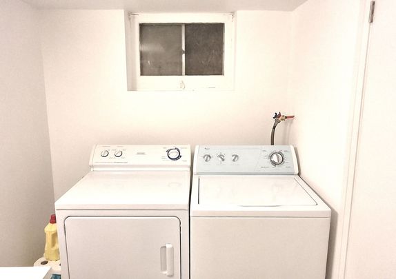 For Lease - 551 Steeles Avenue Unit# 31, Toronto, Ontario - Photo 1