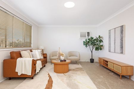 8 Elwood Crescent, Quakers Hill NSW 2763 - House For Rent | Domain - Photo 5