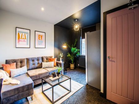 Marshall Terrace (Room 2), Crossgates, Leeds - Photo 3