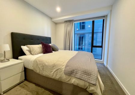 Three Bedrooms - Central City Apartment - Photo 5