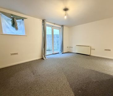 Branksome Wood Road, Bournemouth, - Photo 1