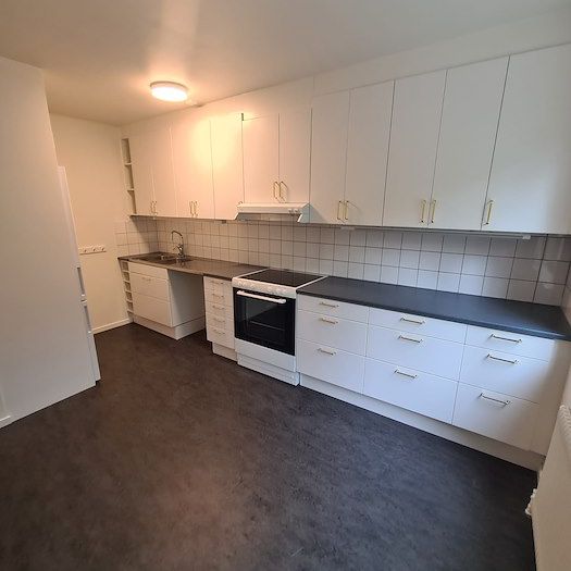 Dalbobranten 15, Sköndal - Photo 1
