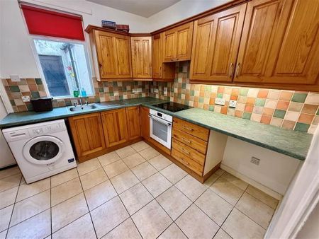 15 Castlereagh Parade, Belfast, BT5 5GT - Photo 5