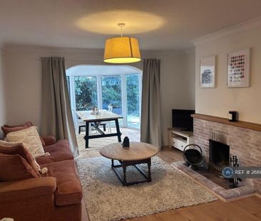 3 bedroom semi-detached house to rent - Photo 2