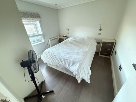 Archway Road, London - Photo 5