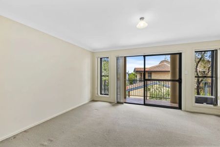 “2-Bedroom Townhouse in Central Location” - Photo 3