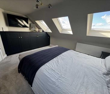 4 bedroom semi-detached house to rent - Photo 1