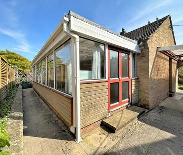2 bedroom bungalow to rent - Photo 1