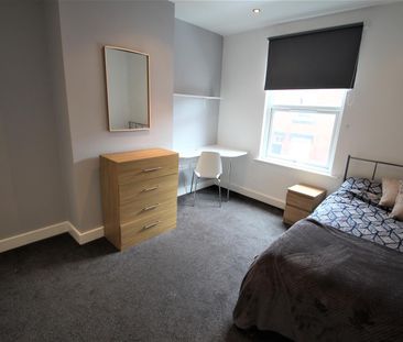 5 bedroom terraced house to rent - Photo 5