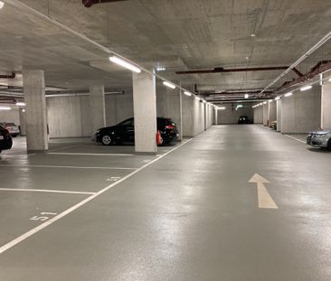 Helle Wohnung mit Küche und Garagenplatz. - Photo 2