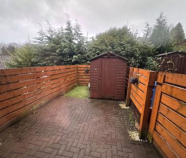 2 bedroom end of terrace house to rent - Photo 3