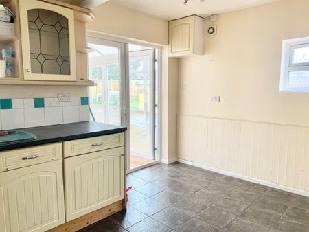 Central Avenue, Beeston, NG9, Property for rent - Photo 4