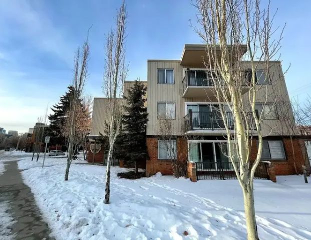 Beautiful Sunnyside Location | Two-Bedroom | 604 1 Ave NW, Calgary - Photo 1