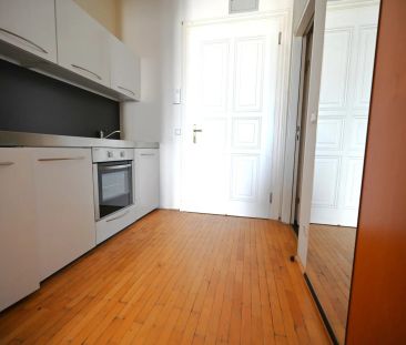 Wohnen mit Stil – Apartment im historischen Gebäude mit Donau-Blick - Photo 5