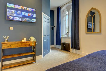 6 Bed Semi-Detached House, Ellerby Rd, LS89 - Photo 4