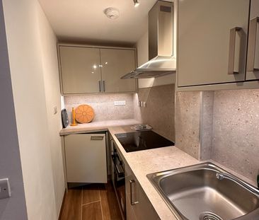 1 Bed Flat, Brunswick Street, EH7 - Photo 4