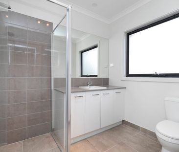 The luxury townhouse you have been waiting for... - Photo 5